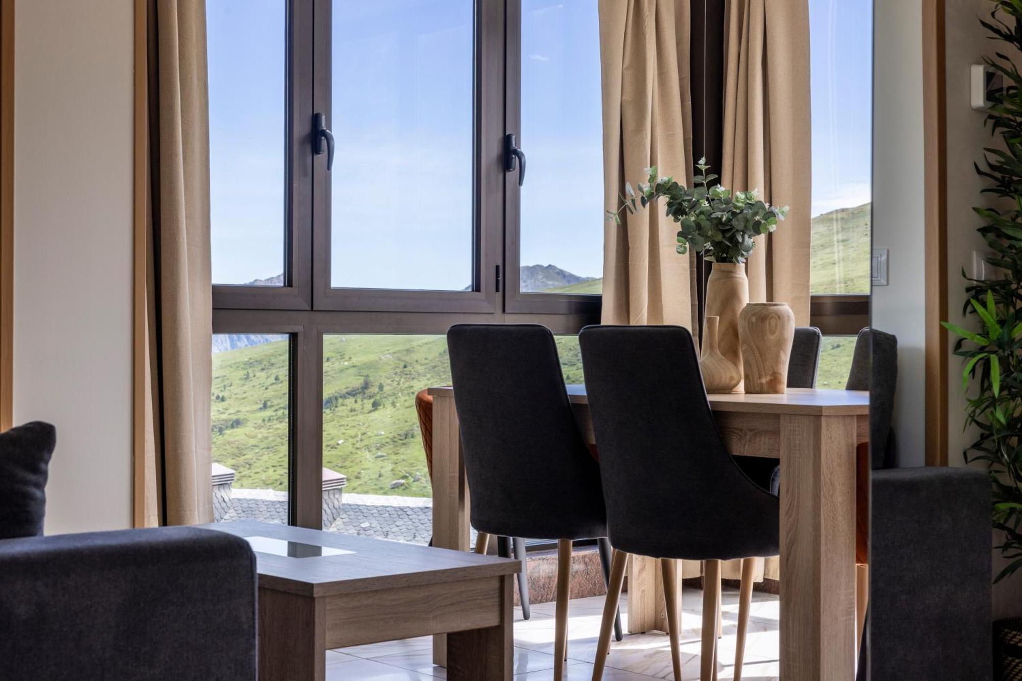 Increibles Vistas A Las Montanas En El Pas De La Casa - Parking - Wifi - Ski In Ski Out L By Bonesvacances Exterior foto
